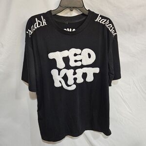 Aelfric Eden Embroidery Lettered T-SHIRT Hip Hop Medium?
